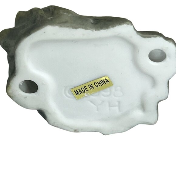 Vintage Ceramic Bald Eagle Figurine Wings Extended Decor YH 1998 - Picture 5 of 5